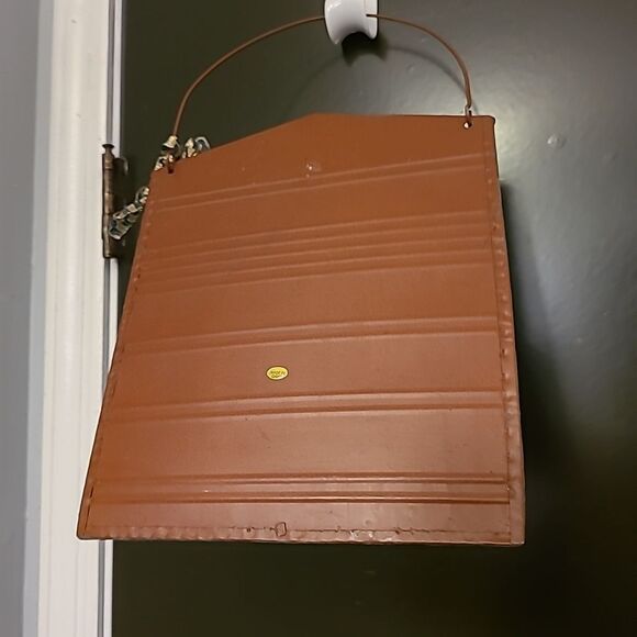 Metal Cutout Half Bucket - Picture 5 of 5